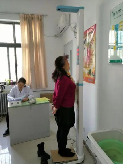 醫院測量身高體重的儀器今日看點醫院測量身高為什麽不用脫鞋子測量？